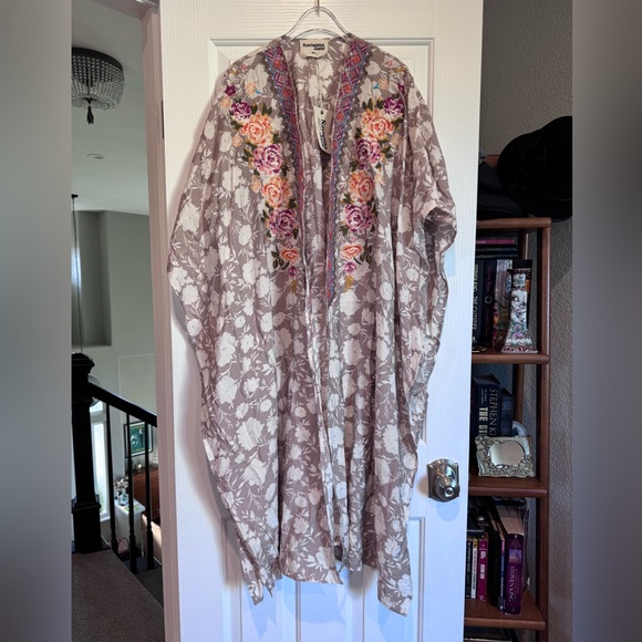 NWT Savanna Jane Floral Embroidered Open Robe / Kimono / Long Cardigan - M / L - Picture 2 of 7